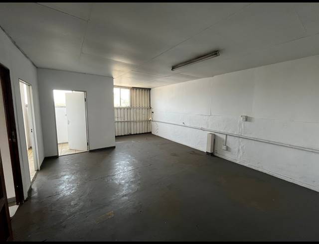 371M² WAREHOUSE TO LET IN ANDERBOLT